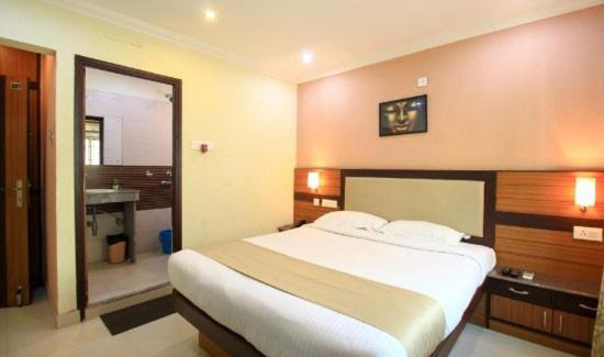 Moments Hotel Kolkata Exterior photo